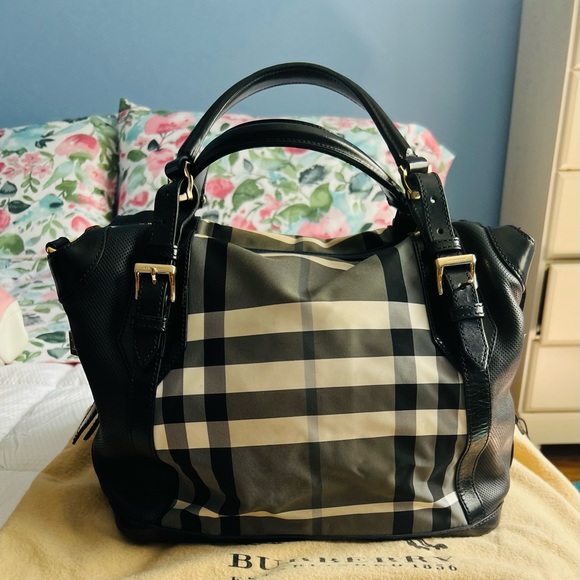 Burberry Beat Ellers Medium Tote Bag - Picture 1 of 13